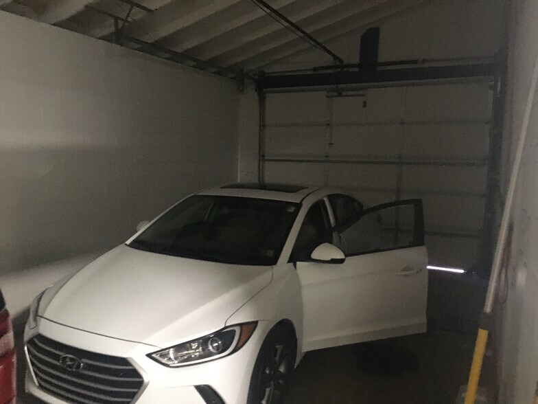 More Photos Of 3126 7th Ave, Charleston General Retail For Sale