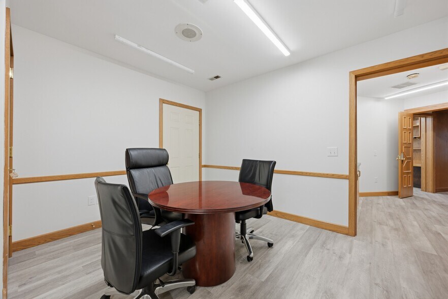 More Photos Of 123 Elm St, Old Saybrook Medical For Sale