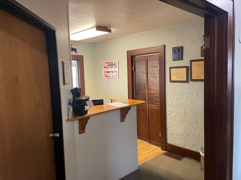 More Photos Of 15 S 8th Ave, Brighton Office For Sale