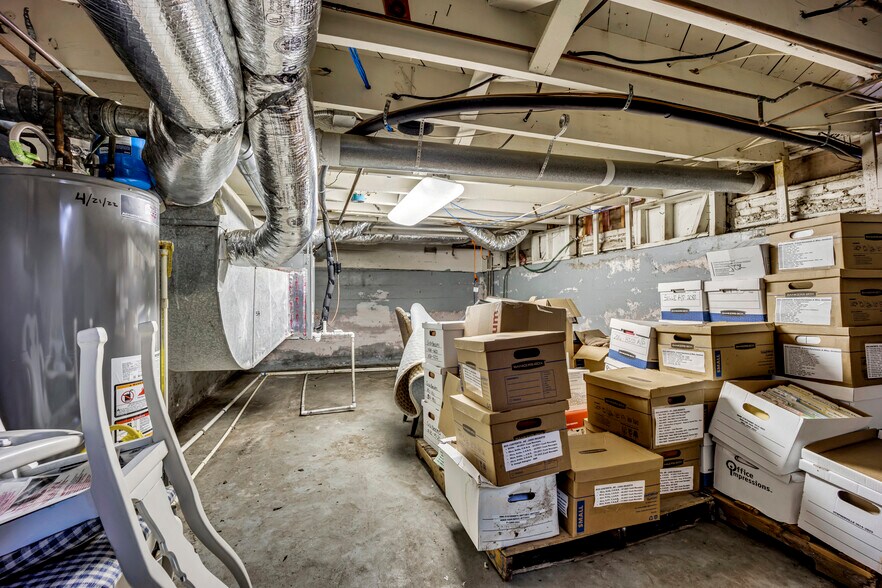 More Photos Of 1500 W Abram St, Arlington Medical For Lease