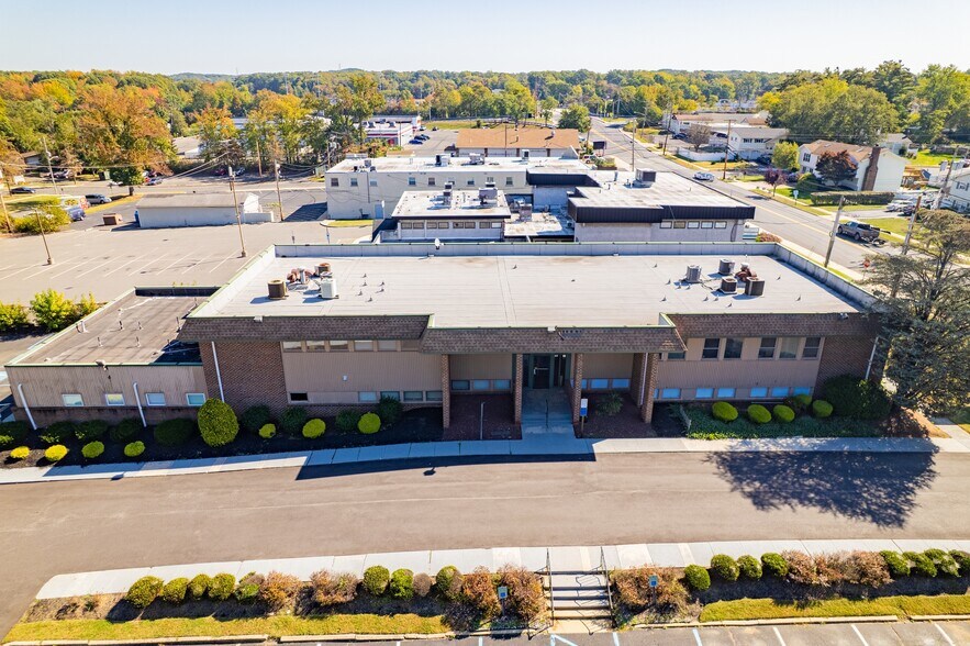 Primary Photo Of 28 Throckmorton Ln, Old Bridge Medical For Lease