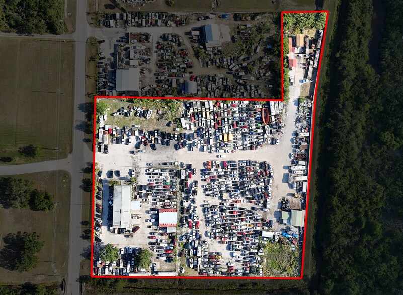 More Photos Of 6445 33rd E st, Sarasota Warehouse For Sale