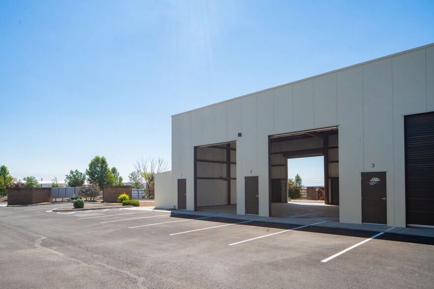 More Photos Of 2700 N Lake Valley Rd, Prescott Valley Light Manufacturing For Sale