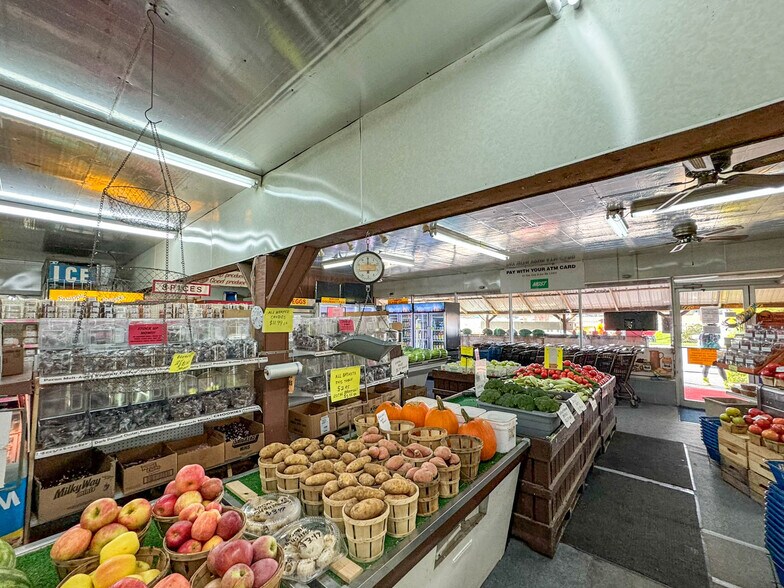 More Photos Of 13685 Ocean Gateway, Wye Mills General Retail For Sale