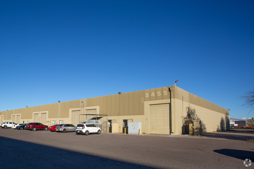 Primary Photo Of 5455 N 51st Ave, Glendale Warehouse For Lease