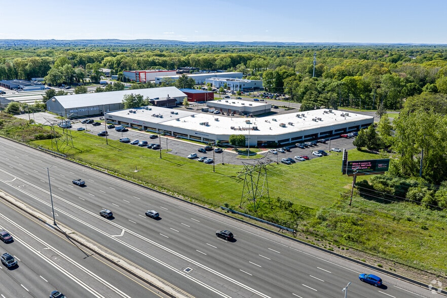 More Photos Of 111-121 Roberts St, East Hartford Business Park For Lease