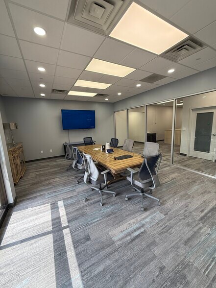 More Photos Of 1003 Laurens Rd, Greenville Office For Lease