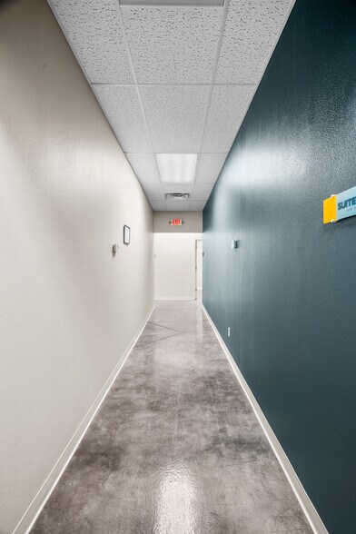 More Photos Of 2000 Lomaland Dr, El Paso Storefront Retail Office For Lease