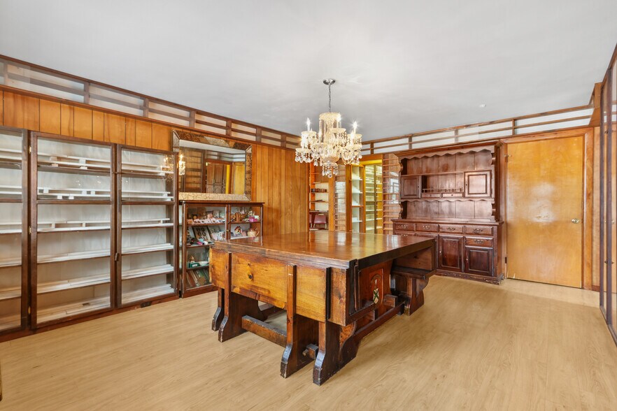 More Photos Of 2115 W Main St, Stroudsburg Service For Sale