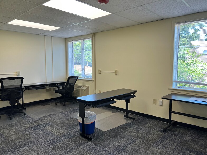 More Photos Of 7701 Timberlake Rd, Lynchburg Storefront For Lease