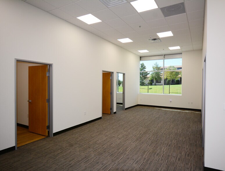 More Photos Of 4310 N Belt Line Rd, Irving Warehouse For Lease