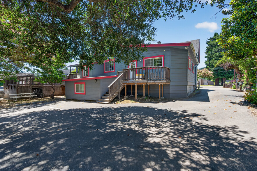 More Photos Of 530 N Cloverdale Blvd, Cloverdale Specialty For Sale
