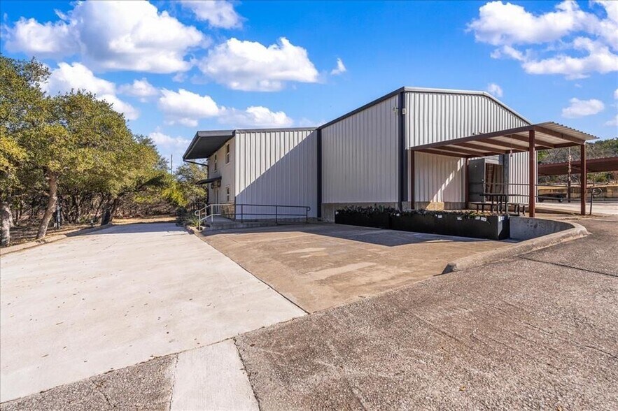 More Photos Of 2505 Pace Bend Rd S, Spicewood Industrial For Sale