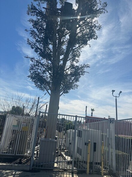 More Photos Of 570 S Beach Blvd, La Habra Office For Lease