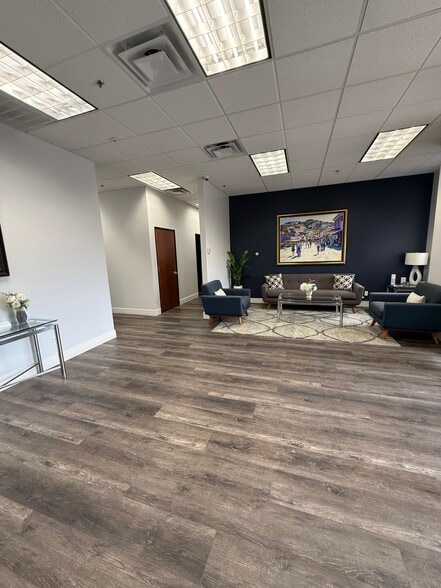 More Photos Of 14256 N Northsight Blvd, Scottsdale Medical For Lease