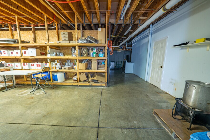 More Photos Of 279 S Main St, Winterport Winery Vineyard For Sale