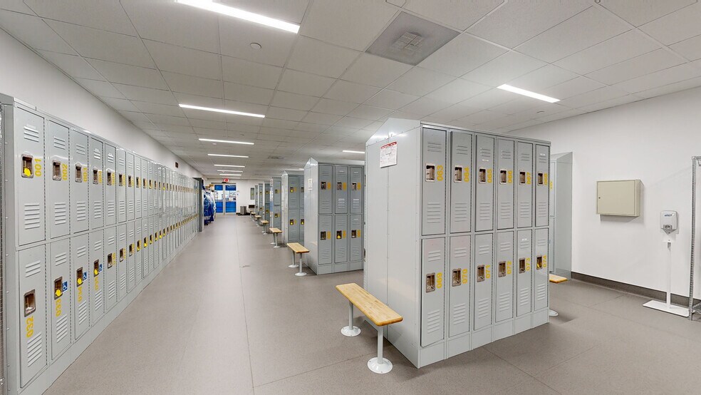 More Photos Of 4931 Executive Ct S, Frederick Unknown For Lease