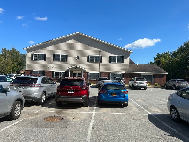 More Photos Of 375 Bay Rd, Queensbury Medical For Lease