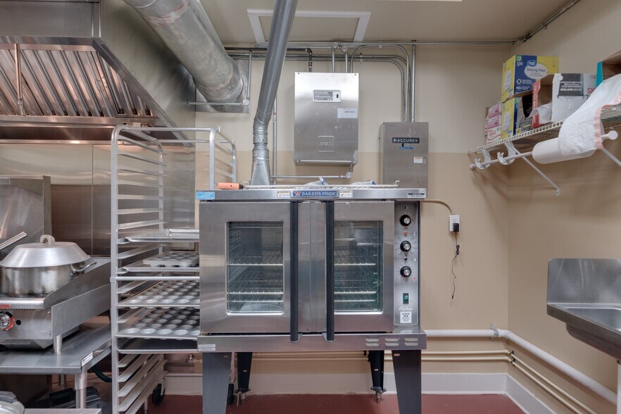 More Photos Of 307 State Road 26, Melrose Restaurant For Sale