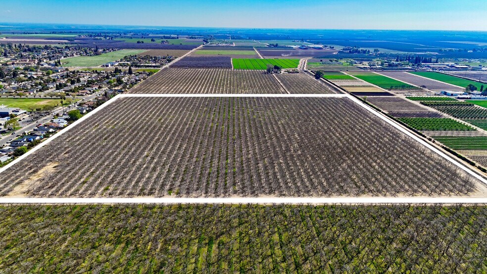 More Photos Of 896 N Mariposa Ave, Visalia Land For Sale