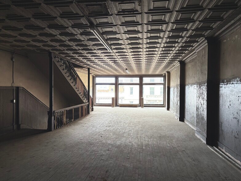 More Photos Of 313 S Salina St, Syracuse Apartments For Sale