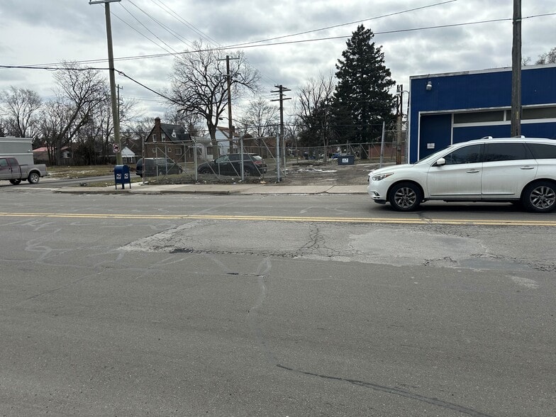 More Photos Of 15819 Schoolcraft St, Detroit Medical For Sale