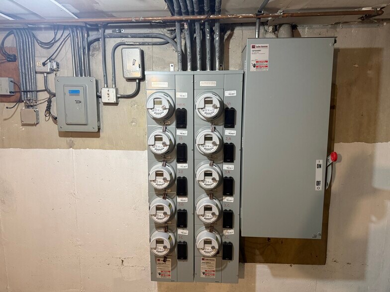 More Photos Of 10338 S Walden Pky, Chicago Apartments For Sale