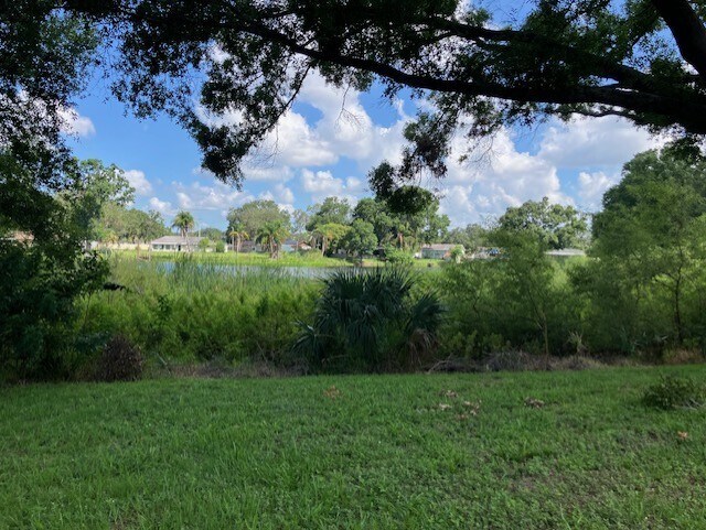More Photos Of 9312 N Armenia Ave, Tampa Office Residential For Sale