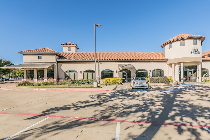 More Photos Of 300 S Nolen Dr, Southlake Medical For Lease