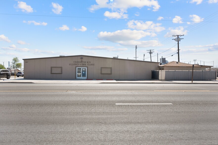 Primary Photo Of 817 S 4th St, El Centro Office For Sale