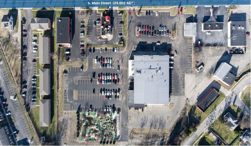 More Photos Of 557-569 S Main St, Englewood Unknown For Lease