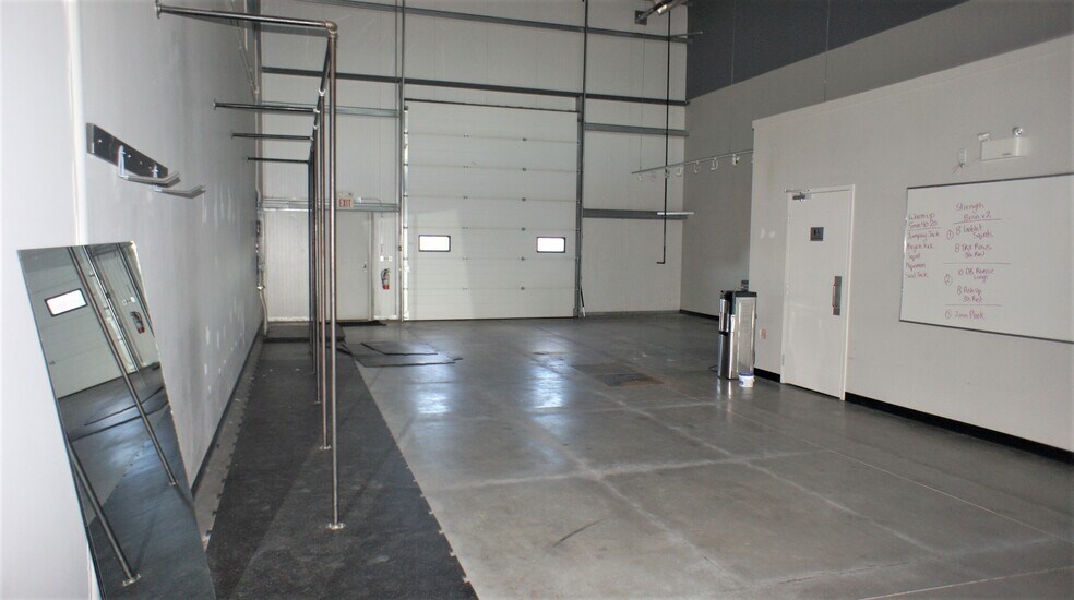 More Photos Of 280 Portage Clos, Sherwood Park Warehouse For Sale