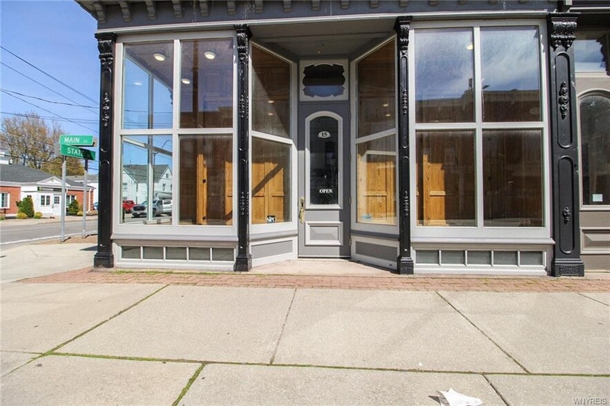 Primary Photo Of 15 Main St, Middleport Storefront For Lease