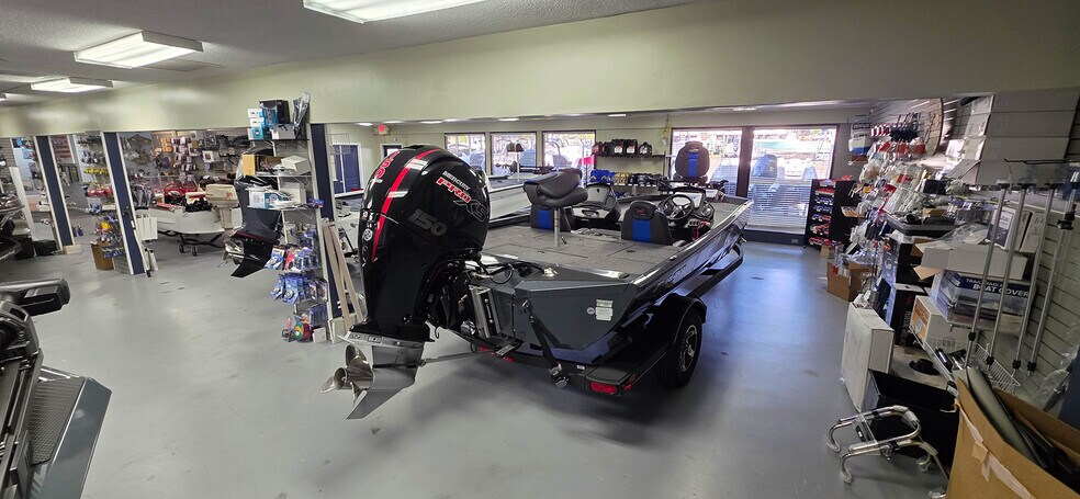 More Photos Of 301 Atlanta Hwy, Cumming Freestanding For Sale