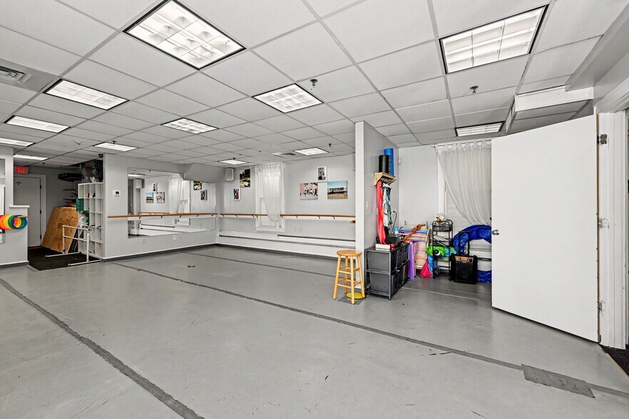 More Photos Of 245 Mill St, Greenwich Loft Creative Space For Lease