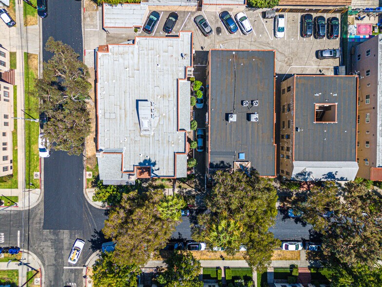 More Photos Of 356 N Orange Grove Ave, Los Angeles Apartments For Sale