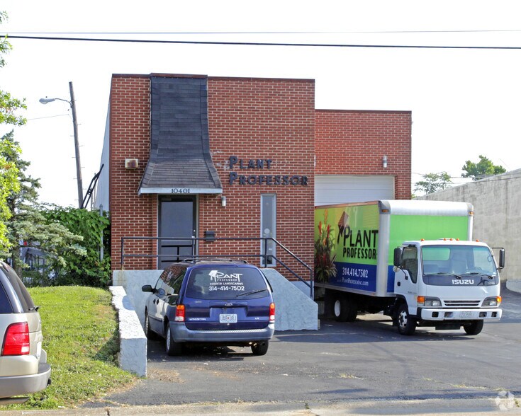 More Photos Of 10401 Trenton Ave, Overland Warehouse For Sale