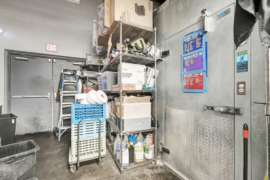 More Photos Of 122 S Howard Ave, Tampa Restaurant For Lease