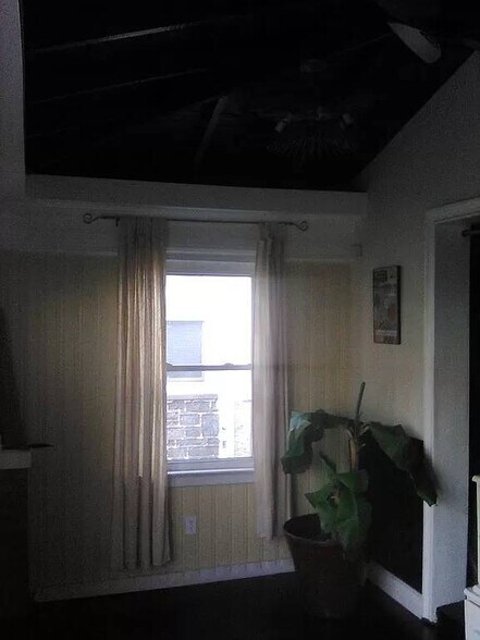 More Photos Of 2038 Grant Ave, Philadelphia Specialty For Sale