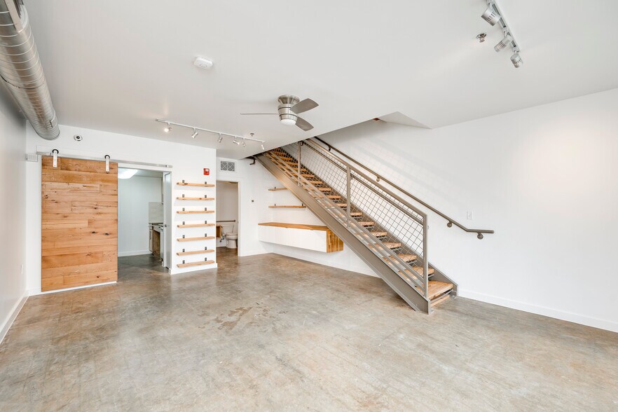 More Photos Of 1601 E Cesar Chavez St, Austin Apartments For Sale