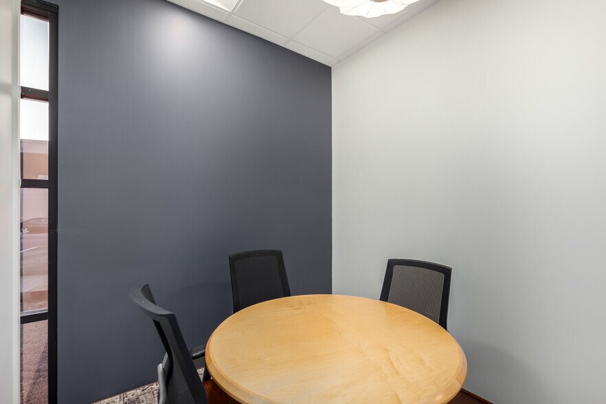 More Photos Of 8165 E Indian Bend Rd, Scottsdale Medical For Lease