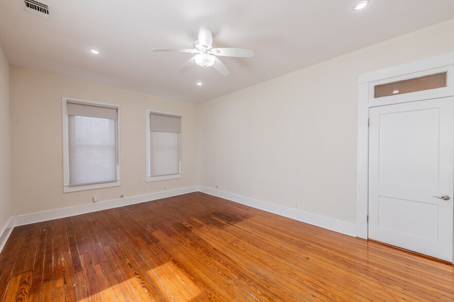 More Photos Of 214 E Ashby Pl, San Antonio Office For Lease