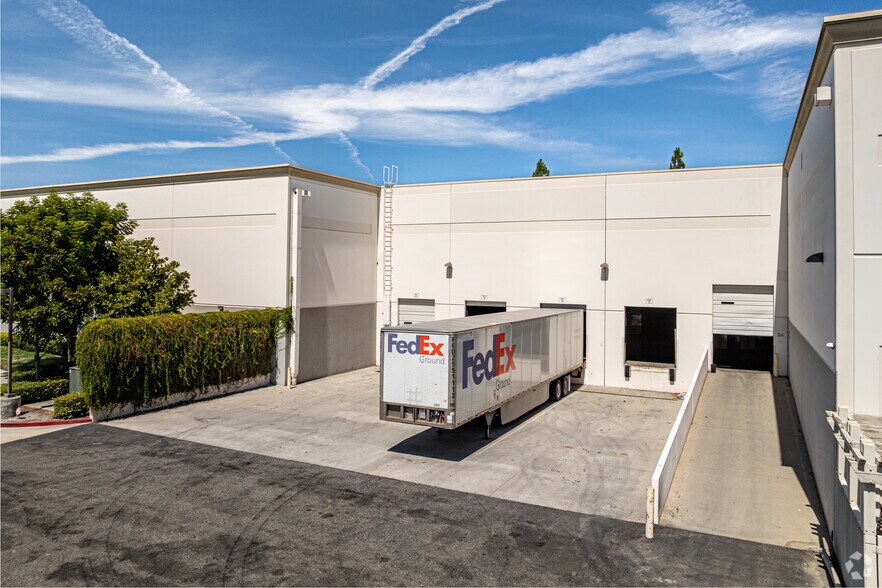 More Photos Of 231-233 S Lemon Ave, Walnut Manufacturing For Lease