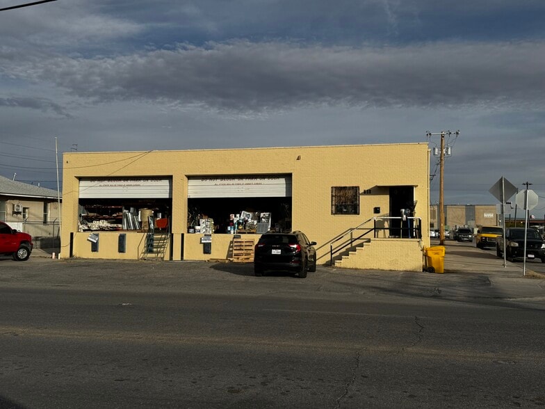 More Photos Of 200 Copia St, El Paso Warehouse For Sale
