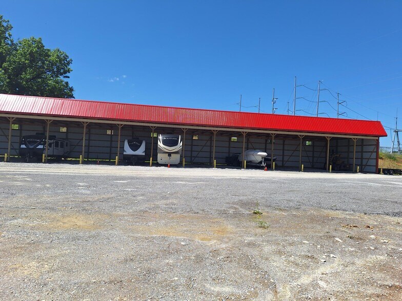 More Photos Of 770 Highway 25 W, Castalian Springs Self Storage For Sale