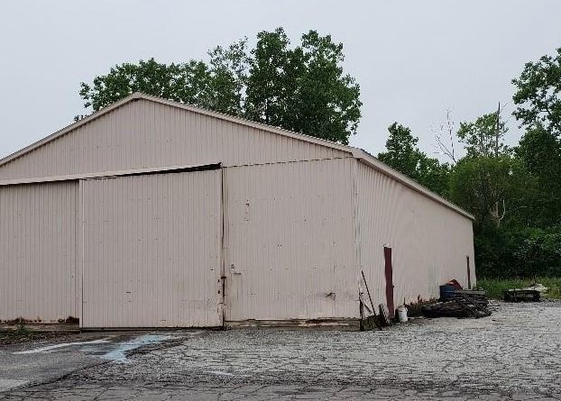 Primary Photo Of 2679 Howard Ave, Windsor Warehouse For Lease