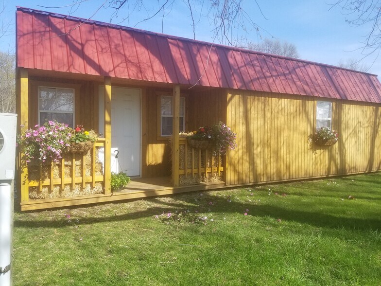 More Photos Of 13173 Cleveland Ave, Buchanan Flex For Sale