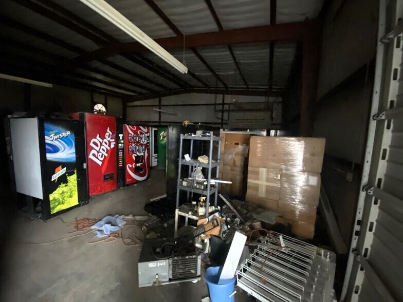 More Photos Of 2400 S Business 45, Corsicana Industrial For Sale