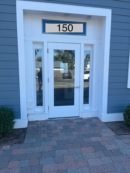 More Photos Of 64 Wall St, Madison Office Residential For Lease