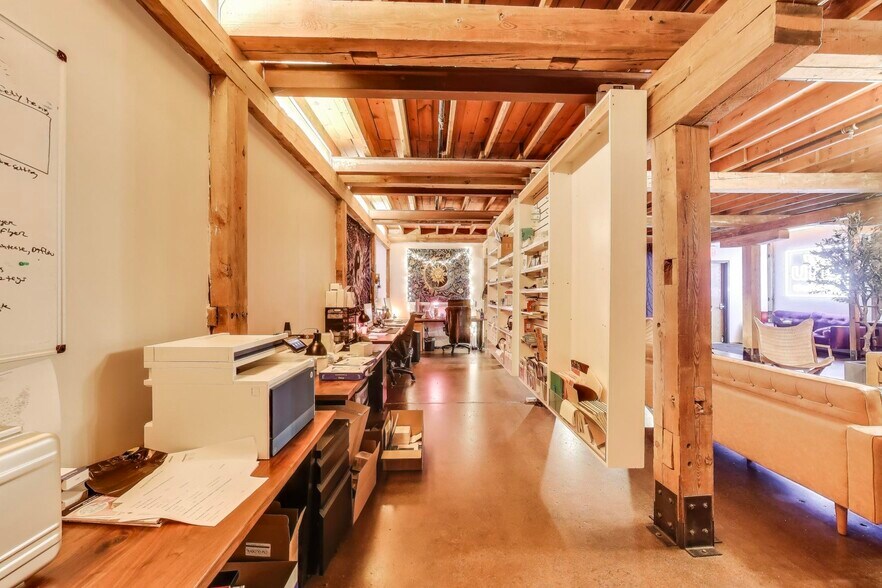 More Photos Of 5511 95th Ave, Kenosha Warehouse For Sale